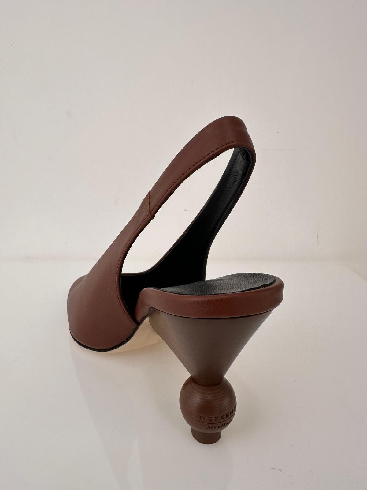 DECOLLETE IN PELLE DI VITELLO MAX MARA WEEKEND 2615521074WKARITO P/E 26