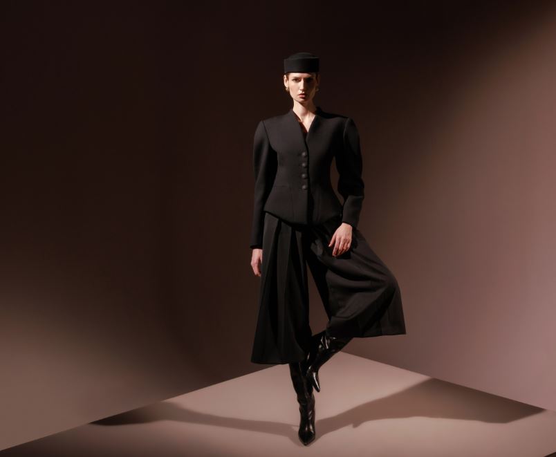 J16772 - abbigliamento - Nissa