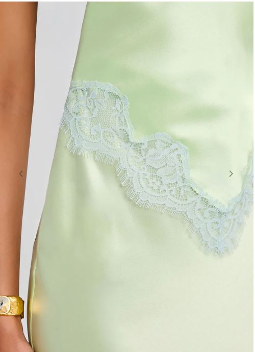 ABITO EVERLY CON SCOLLO ALL'AMERICANA RETROFETE  R-PF25-11672-17  P/E 26