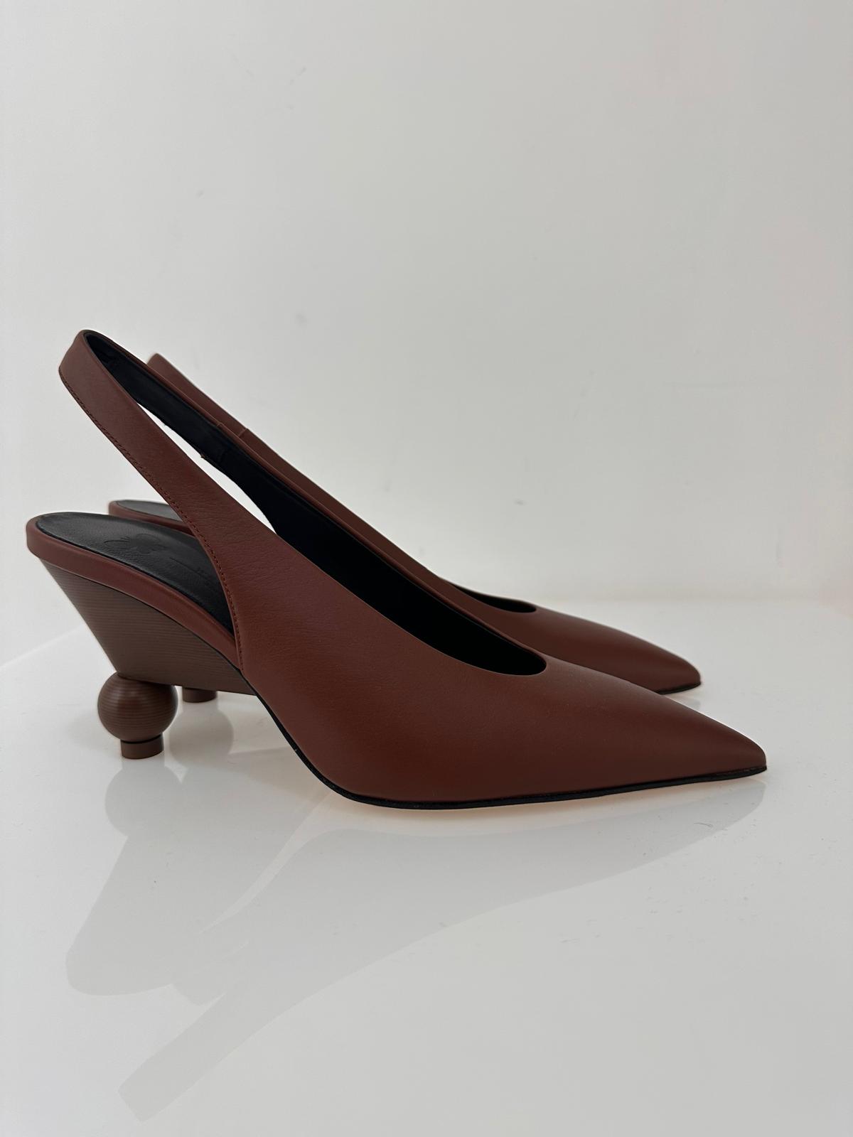 DECOLLETE IN PELLE DI VITELLO MAX MARA WEEKEND 2615521074WKARITO P/E 26