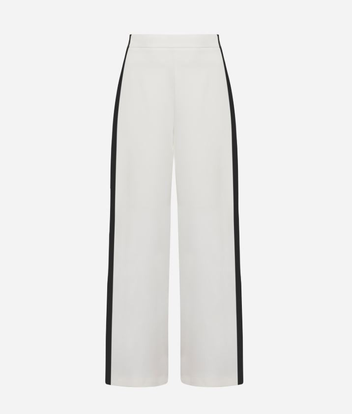 PANTALONE A GAMBA AMPIA IN TESSUTO TECNICO  SILENCE PA2262 P/E 26
